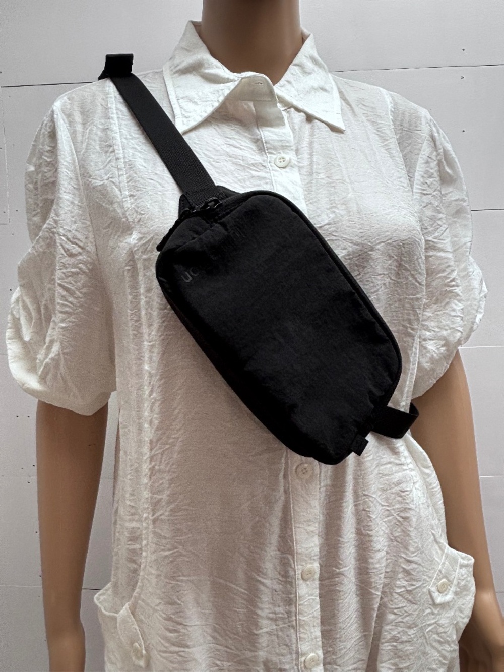 Lululemon Everywhere Belt Bag